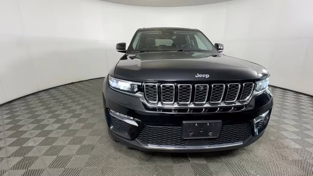 2023 Diamond Black Crystal Pearlcoat Jeep Grand Cherokee 4xe 4X4 SUV