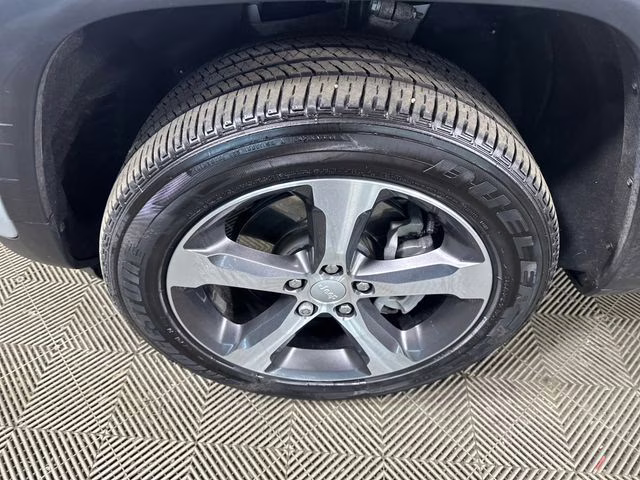2023 Silver Zynith Jeep Grand Cherokee 4xe 4X4 SUV