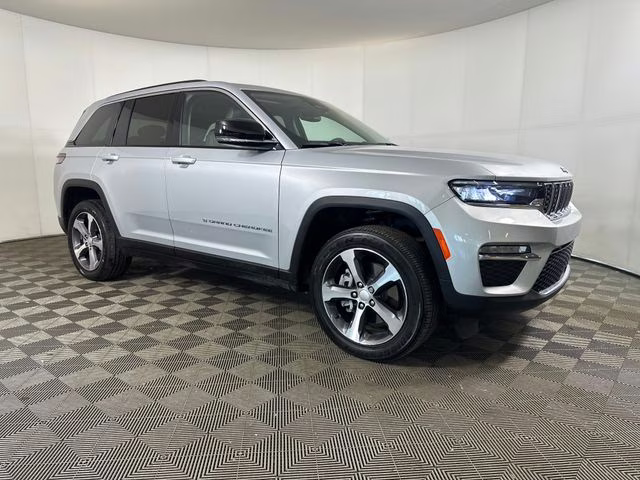 2023 Silver Zynith Jeep Grand Cherokee 4xe 4X4 SUV