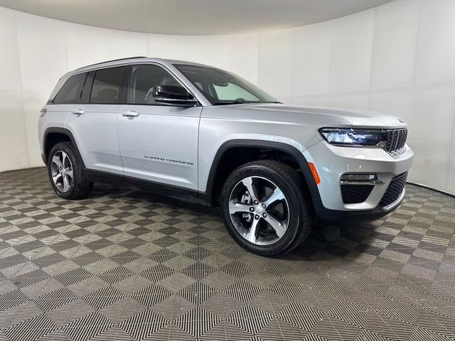 2023 Silver Zynith Jeep Grand Cherokee 4xe 4X4 SUV