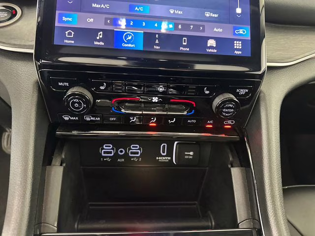 2023 Silver Zynith Jeep Grand Cherokee 4xe 4X4 SUV