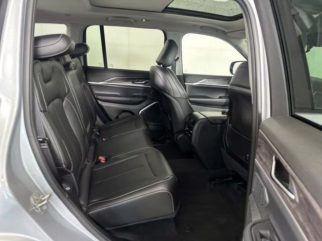2023 Silver Zynith Jeep Grand Cherokee 4xe 4X4 SUV