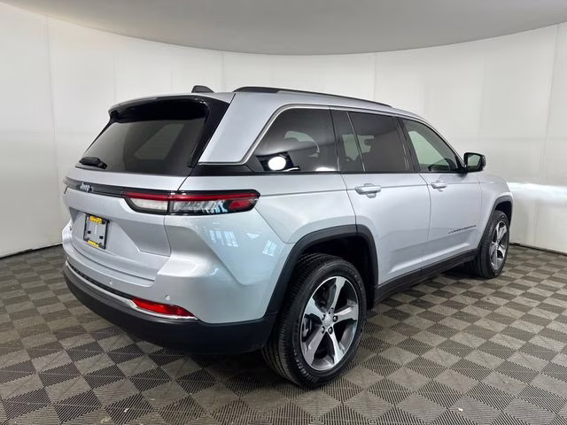 2023 Silver Zynith Jeep Grand Cherokee 4xe 4X4 SUV