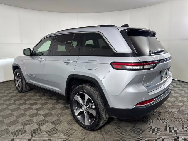 2023 Silver Zynith Jeep Grand Cherokee 4xe 4X4 SUV