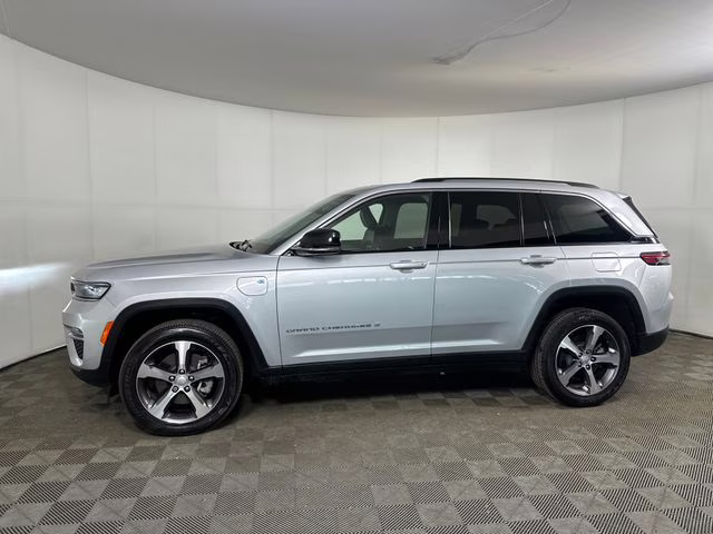 2023 Silver Zynith Jeep Grand Cherokee 4xe 4X4 SUV