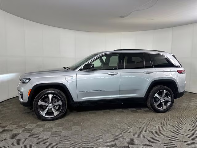 2023 Silver Zynith Jeep Grand Cherokee 4xe 4X4 SUV