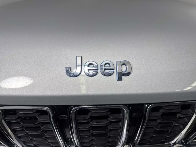2023 Silver Zynith Jeep Grand Cherokee 4xe 4X4 SUV
