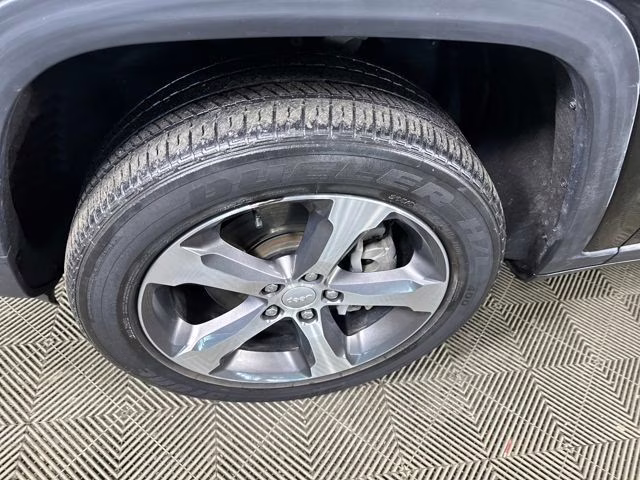 2023 Diamond Black Crystal Pearlcoat Jeep Grand Cherokee 4xe 4X4 SUV