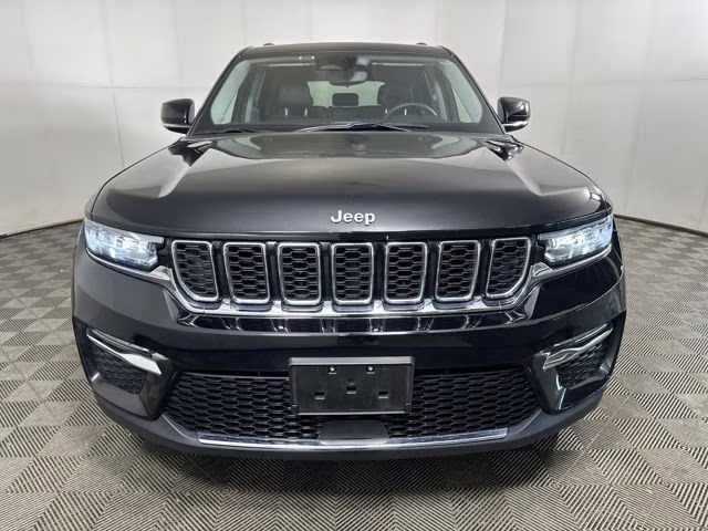 2023 Diamond Black Crystal Pearlcoat Jeep Grand Cherokee 4xe 4X4 SUV