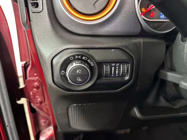 2021 Snazzberry Pearlcoat Jeep Gladiator Mojave 4X4 Truck