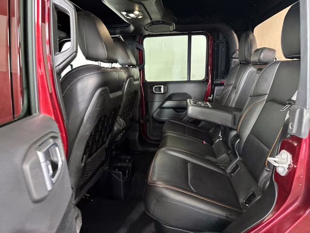 2021 Snazzberry Pearlcoat Jeep Gladiator Mojave 4X4 Truck