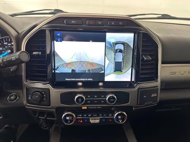 2022 Gray Metallic Ford Super Duty F-350 SRW Platinum 4X4 Truck