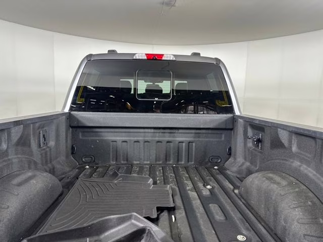 2022 Gray Metallic Ford F-350SD Platinum 4X4 Truck