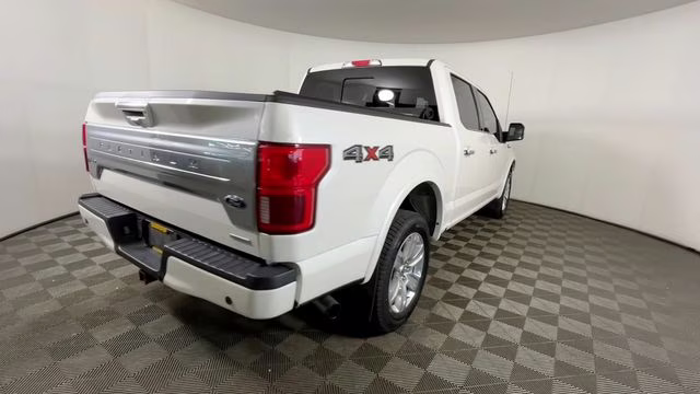 2019 White Platinum Clearcoat Metallic Ford F-150 Platinum 4X4 Truck