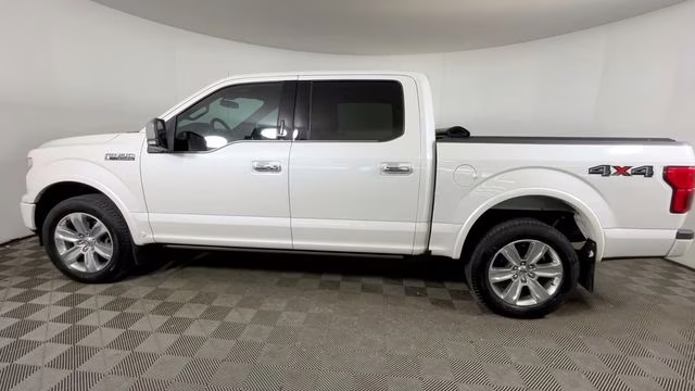 2019 White Platinum Clearcoat Metallic Ford F-150 Platinum 4X4 Truck