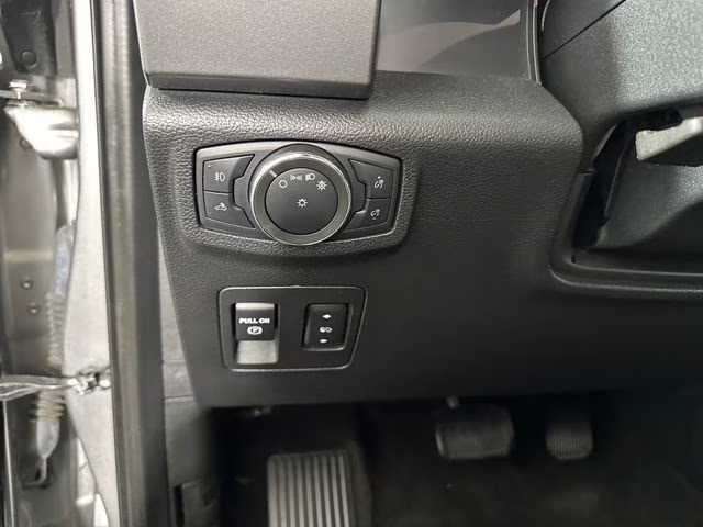 2020 Silver Metallic Ford F-150 XLT 4X4 Truck