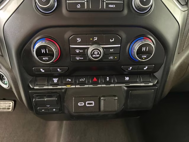2022 Mosaic Black Metallic Chevrolet Silverado 3500HD LT 4X4 Truck