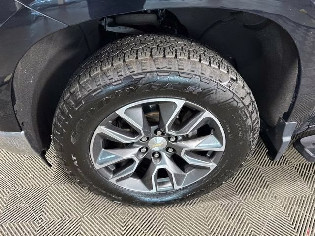 2022 Black Chevrolet Silverado 1500 LT 4X4 Truck