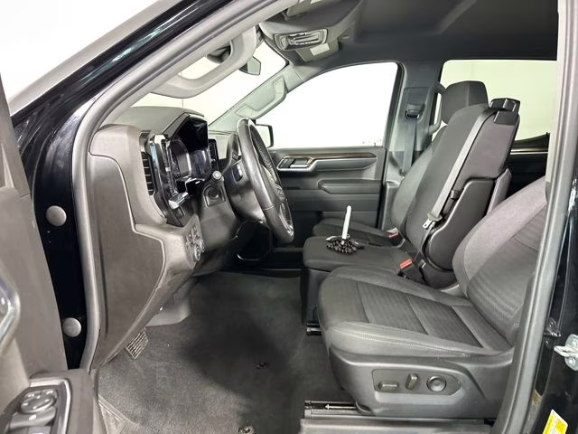 2022 Black Chevrolet Silverado 1500 LT 4X4 Truck