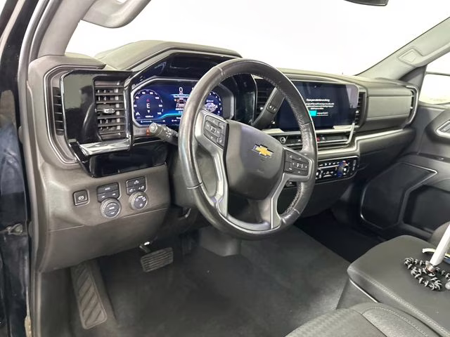 2022 Black Chevrolet Silverado 1500 LT 4X4 Truck