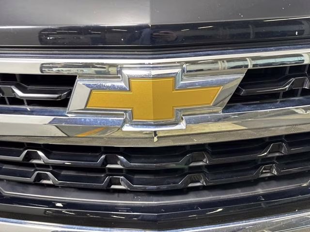 2022 Black Chevrolet Silverado 1500 LT 4X4 Truck