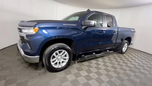 2023 Northsky Blue Metallic Chevrolet Silverado 1500 LT 4X4 Truck