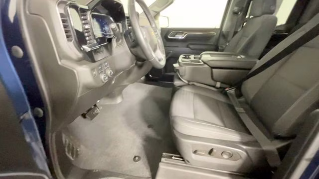 2023 Northsky Blue Metallic Chevrolet Silverado 1500 LT 4X4 Truck