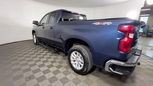 2023 Northsky Blue Metallic Chevrolet Silverado 1500 LT 4X4 Truck
