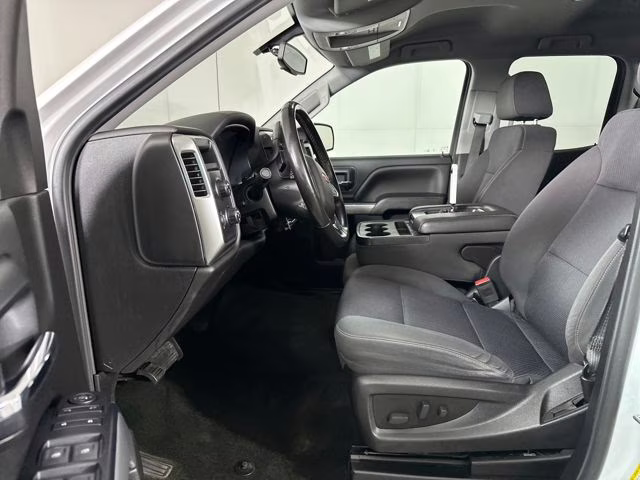 2018 Summit White Chevrolet Silverado 1500 LT 4X4 Truck