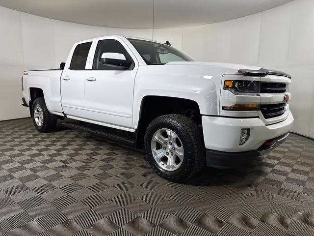 2018 Summit White Chevrolet Silverado 1500 LT 4X4 Truck