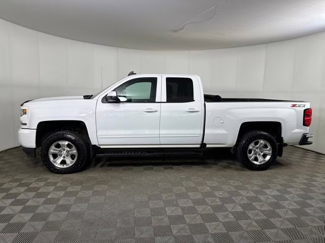 2018 Summit White Chevrolet Silverado 1500 LT 4X4 Truck