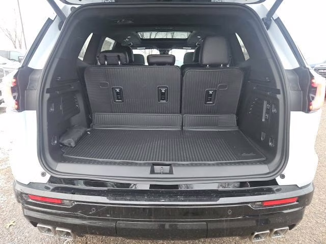 2026 Glacier White Tricoat GMC Acadia Denali Ultimate AWD SUV