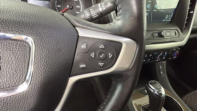 2017 Summit White GMC Acadia SLE-2 FWD SUV