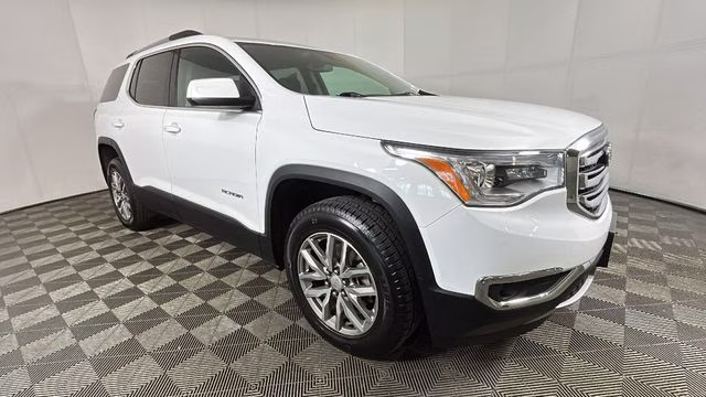 2017 Summit White GMC Acadia SLE-2 FWD SUV