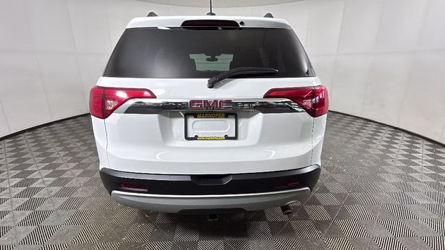 2017 Summit White GMC Acadia SLE-2 FWD SUV