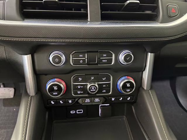 2021 Onyx Black GMC Yukon SLT 4X4 SUV