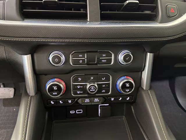 2021 Onyx Black GMC Yukon SLT 4X4 SUV