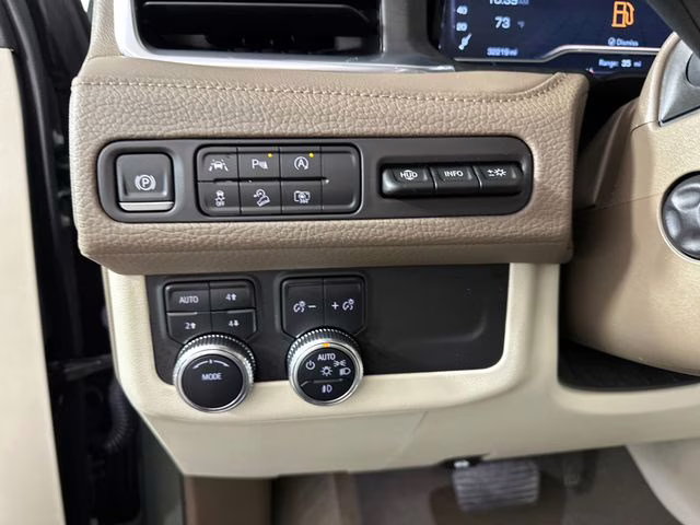 2024 Frosted Pine Metallic GMC Yukon Denali 4X4 SUV