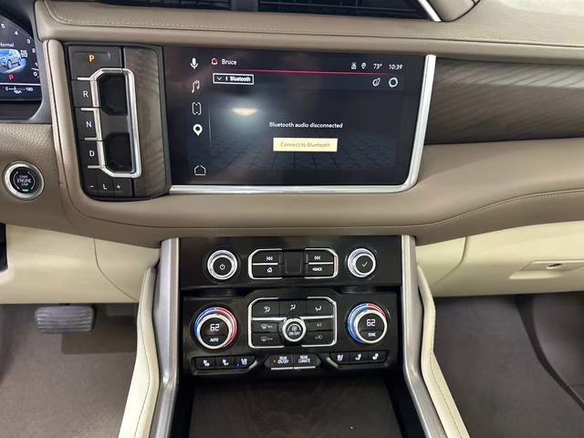 2024 Frosted Pine Metallic GMC Yukon Denali 4X4 SUV