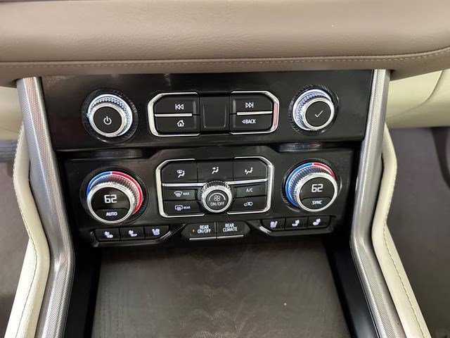 2024 Frosted Pine Metallic GMC Yukon Denali 4X4 SUV