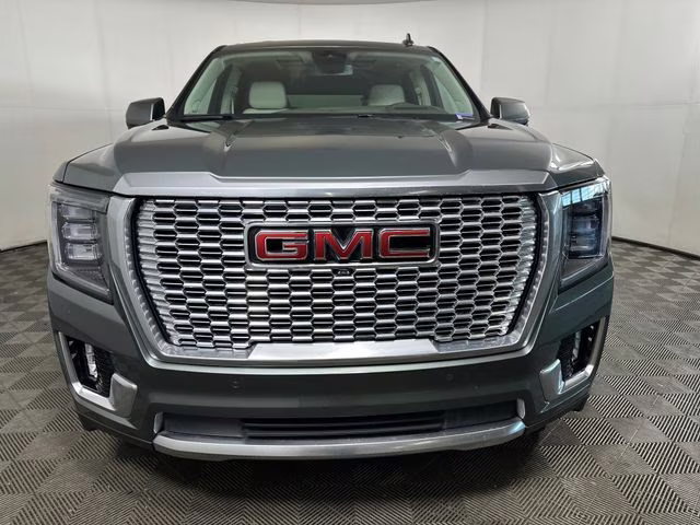 2024 Frosted Pine Metallic GMC Yukon Denali 4X4 SUV