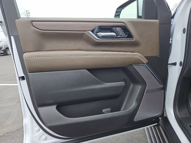 2026 Glacier White Tricoat GMC Yukon Denali Ultimate 4X4 SUV