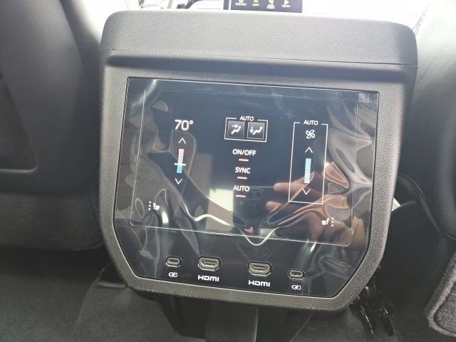 2026 Glacier White Tricoat GMC Yukon Denali Ultimate 4X4 SUV