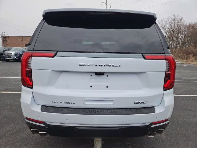 2026 Glacier White Tricoat GMC Yukon Denali Ultimate 4X4 SUV
