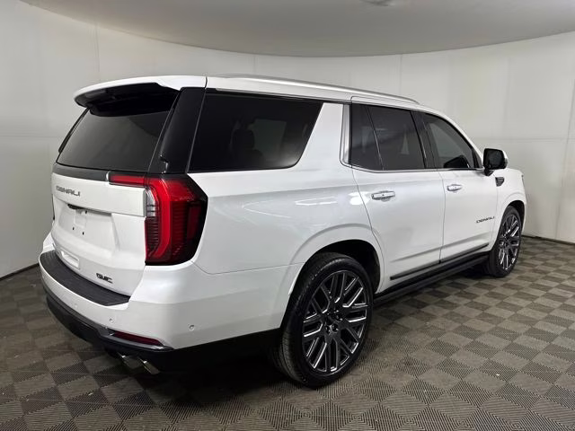 2025 White Frost Tricoat GMC Yukon Denali Ultimate 4X4 SUV