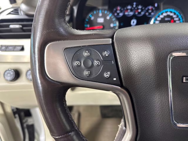 2020 Summit White GMC Yukon XL Denali 4X4 SUV