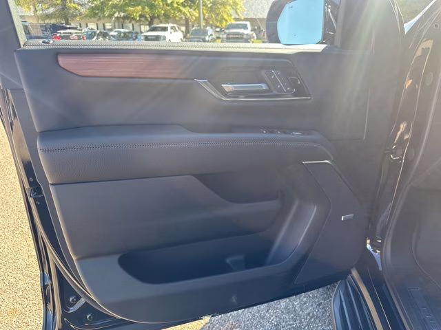2026 Onyx Black GMC Yukon XL Denali 4X4 SUV