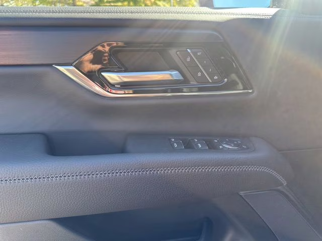 2026 Onyx Black GMC Yukon XL Denali 4X4 SUV