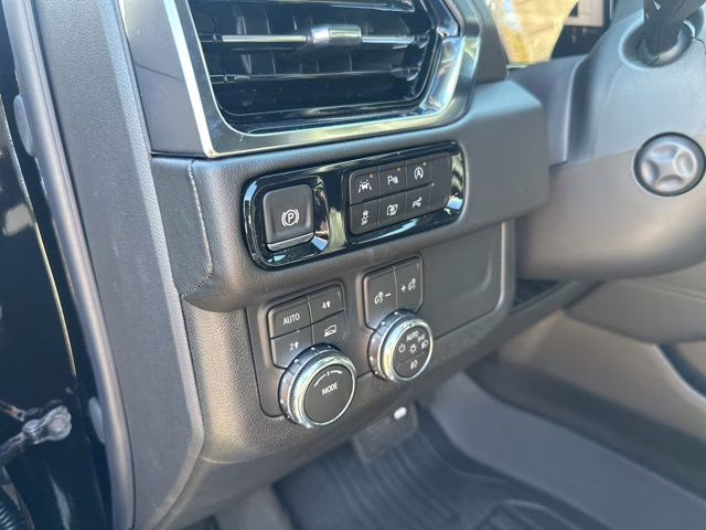 2026 Onyx Black GMC Yukon XL Denali 4X4 SUV