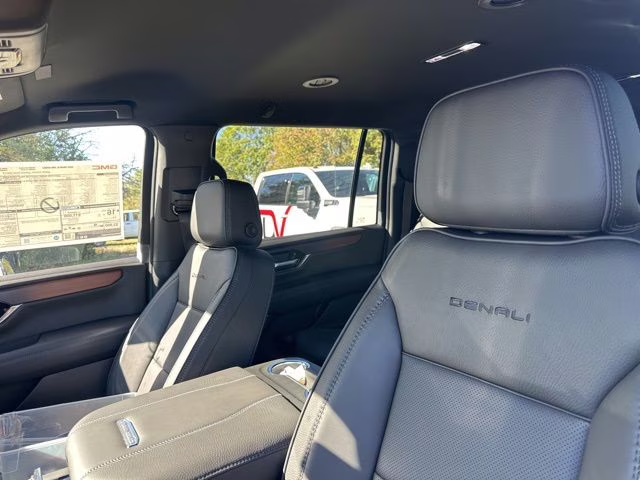 2026 Onyx Black GMC Yukon XL Denali 4X4 SUV